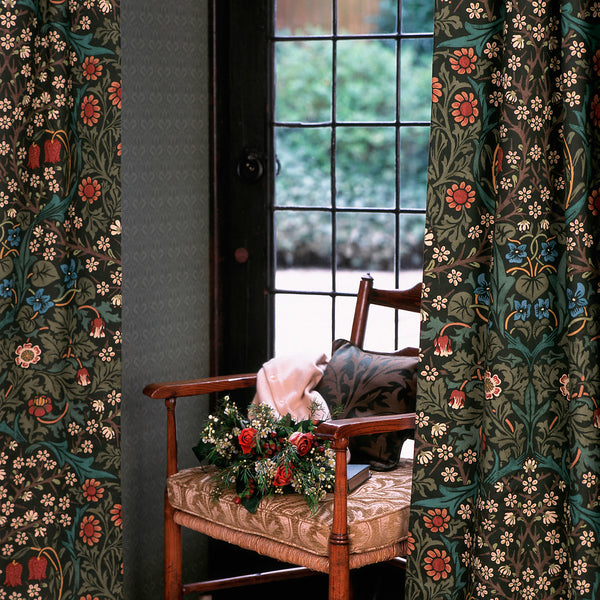 Blackthorn stof-Morris & Co-Selected Wallpapers