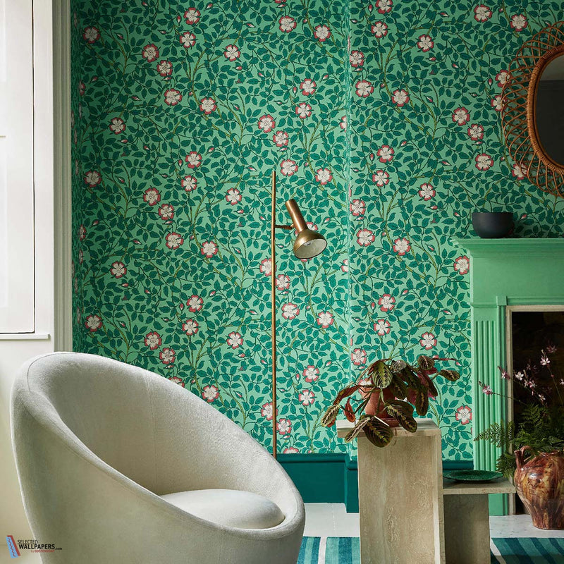 Briar Rose behang van Little Greene