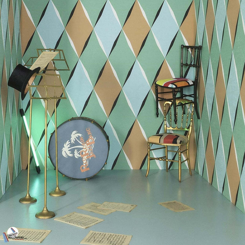 Comedia wallpaper by Pierre Frey