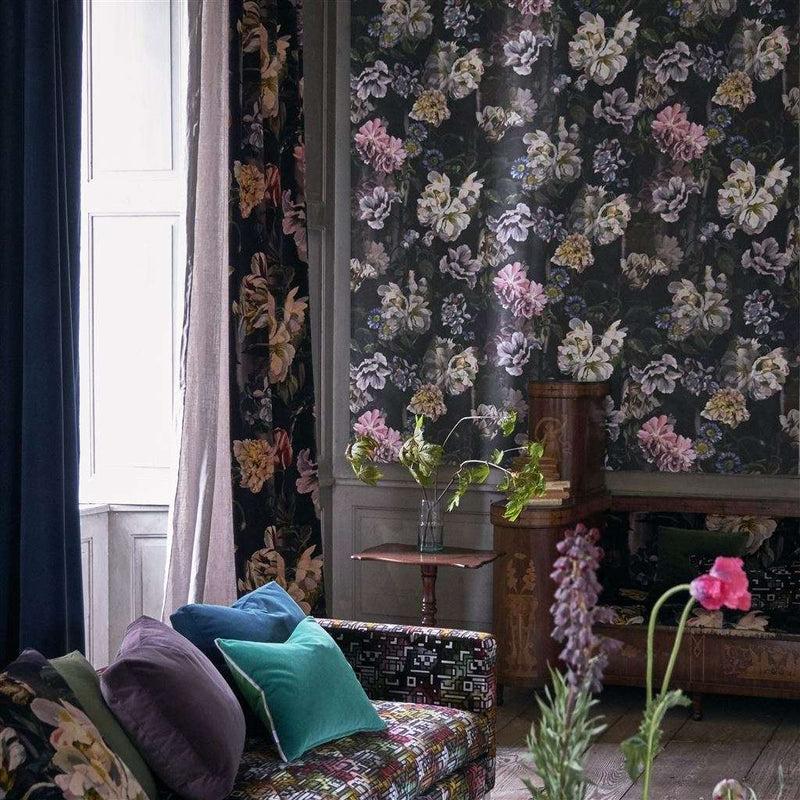 Delft Flower Grande wallpaper by Designers Guild