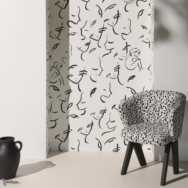 Gabrielle-Behang-Pierre Frey-Noir-Meter (M1)-FP956001-Selected Wallpapers