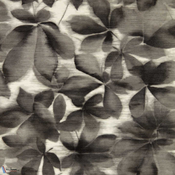 Grounded-behang-Harlequin-Black Earth-Rol-113005-Selected Wallpapers
