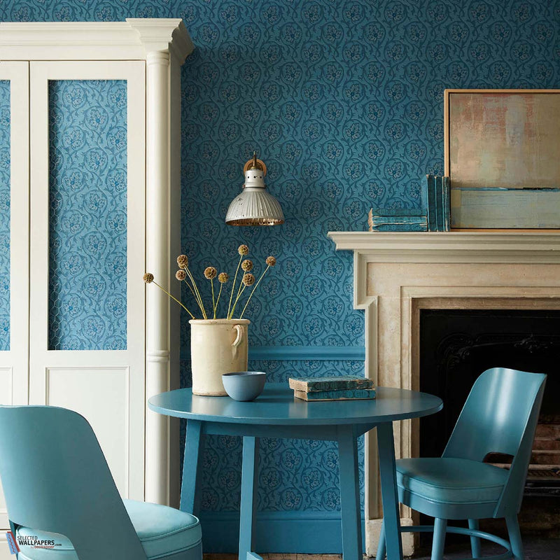 Hoja wallpaper by Little Greene