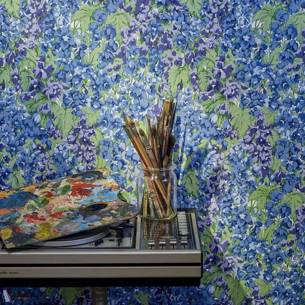 Les Delphiniums-behang-Tapete-Pierre Frey-Selected Wallpapers