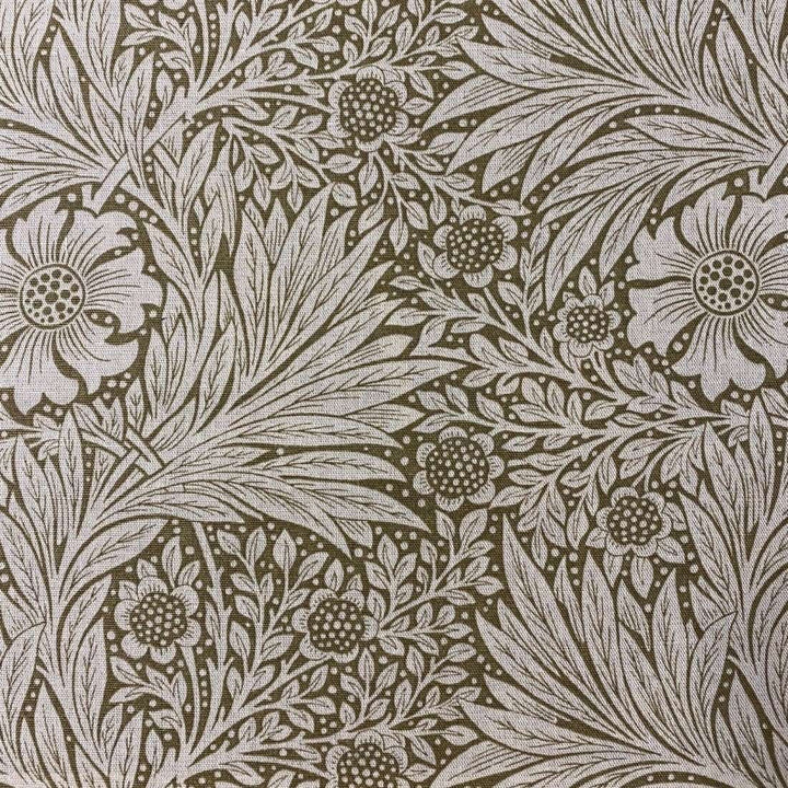 Marigold stof-Fabric-Tapete-Morris & Co-Olive/Linen-Meter (M1)-220318-Selected Wallpapers