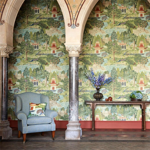 Peacock Garden-behang-Zoffany-Selected Wallpapers