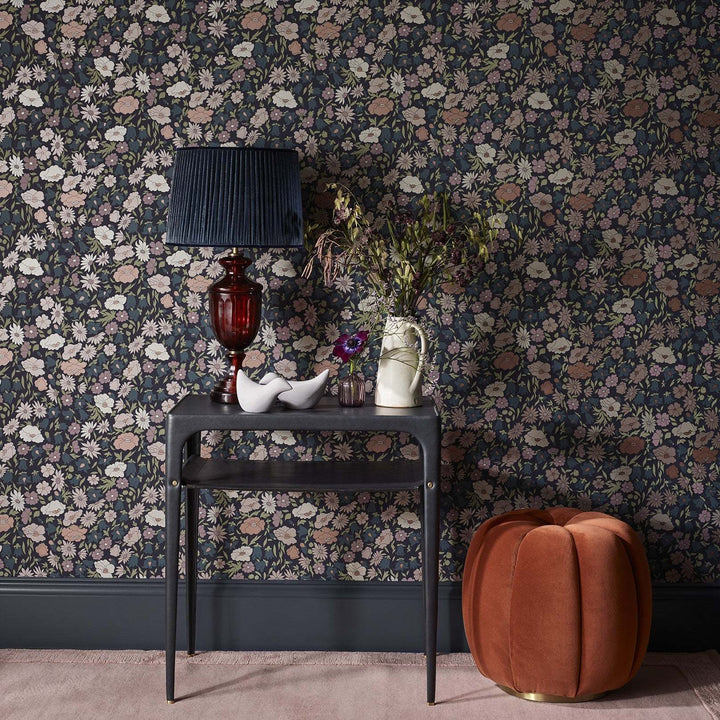 Poppy Meadowfield-Behang-Tapete-Liberty-Selected Wallpapers
