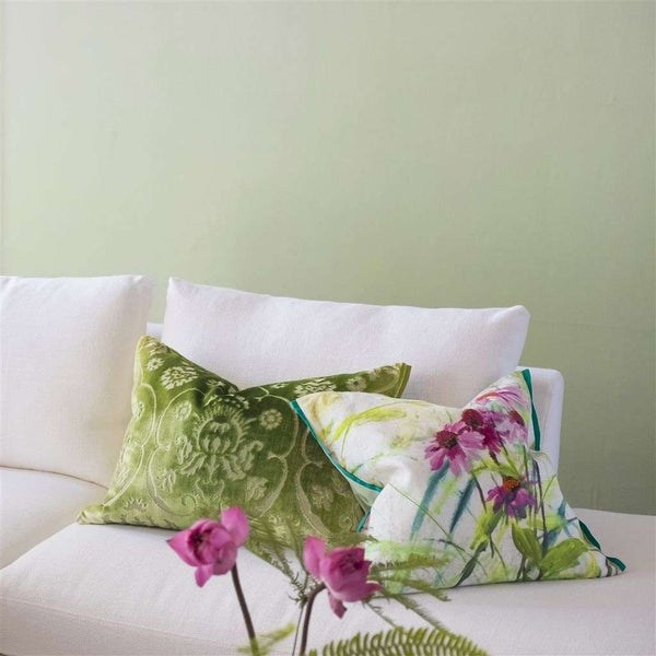 Saraille-behang-Designers Guild-Selected Wallpapers