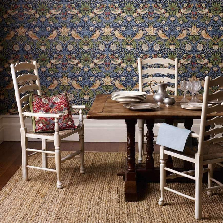 Strawberry Thief-behang-Tapete-Morris & Co-Selected Wallpapers