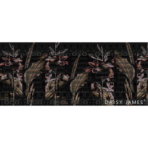 The Cartouche Black behang-behang-Daisy James-Selected Wallpapers & Interiors