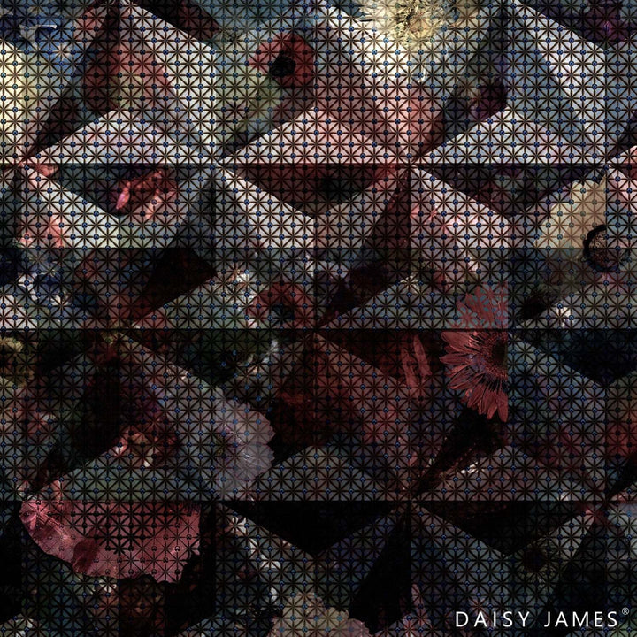 The Scarlett Flower-behang-Tapete-Daisy James-Multicolor-Vinyl-DJ80-Selected Wallpapers