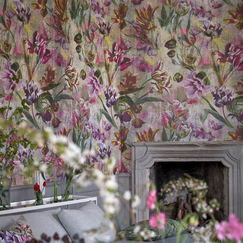 Tulipa Stellata behang in Fuchsia van Designers Guild